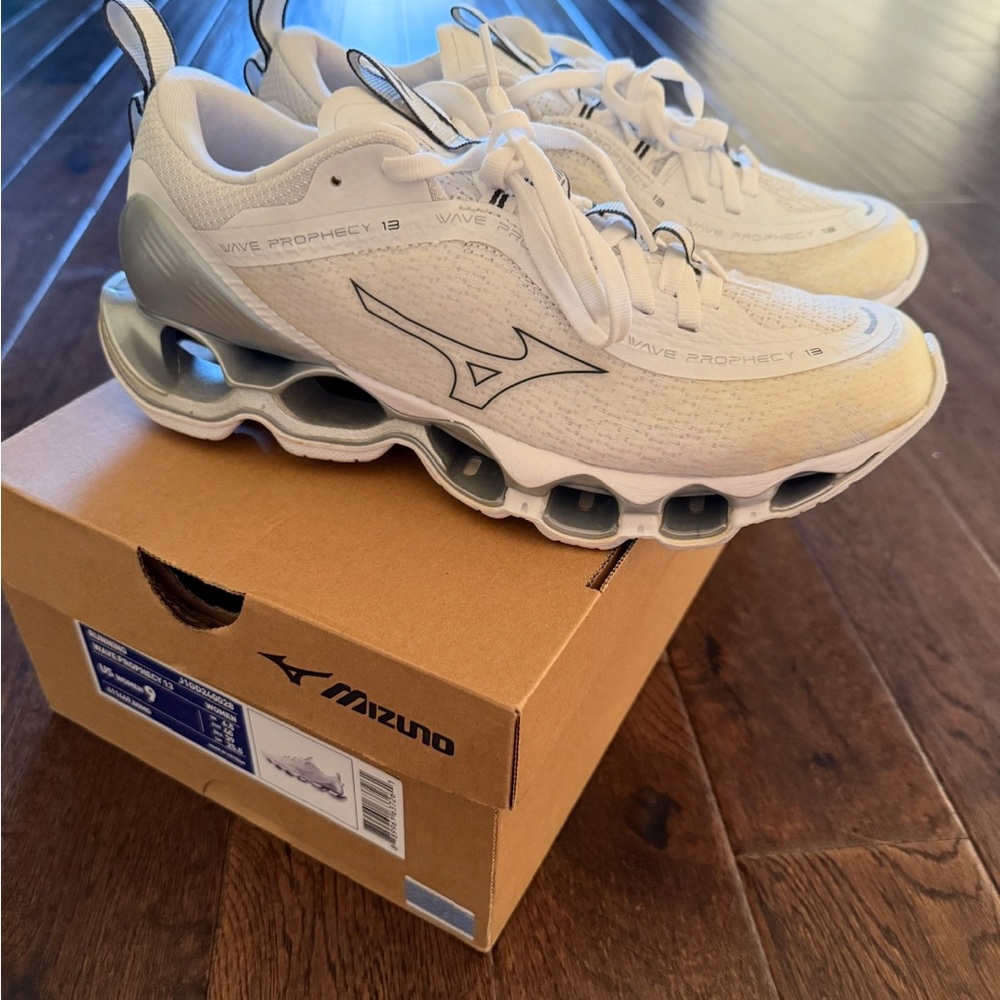 Mizuno Wave Prophecy 8 White Running Shoes - Picture 5 of 7